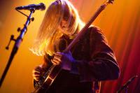 Guitar Solos Lesson: the spread fingering shape article icon
