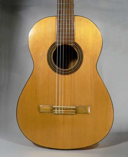 how is built a flamenco guitar